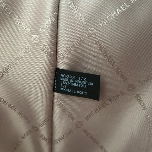 🌼Michael Kors Set - Picture 11 of 16